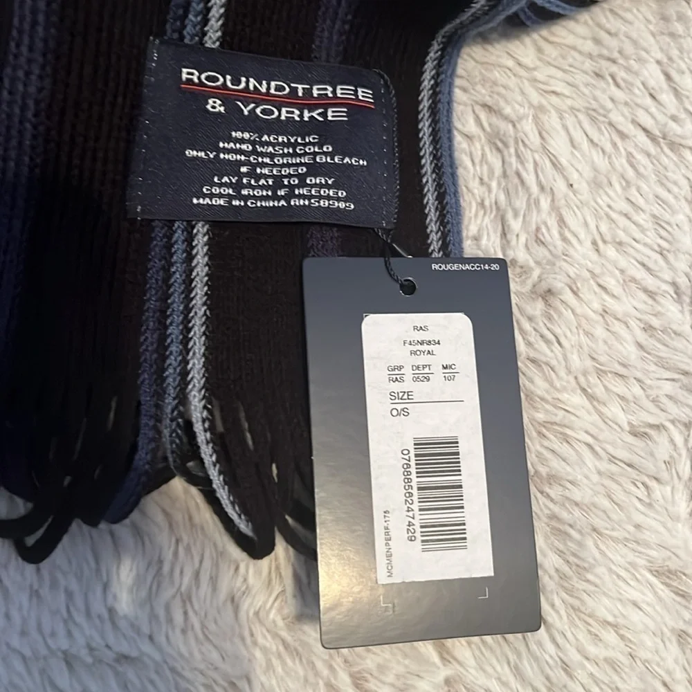 NWT Roundtree and Yorke Striped Scarf
